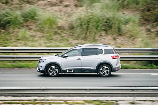 À 171 km/h avec un jeune permis : il ruine son avenir en quelques secondes