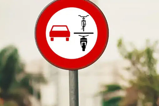 Ce nouveau panneau allemand rend perplexe la majorité des conducteurs